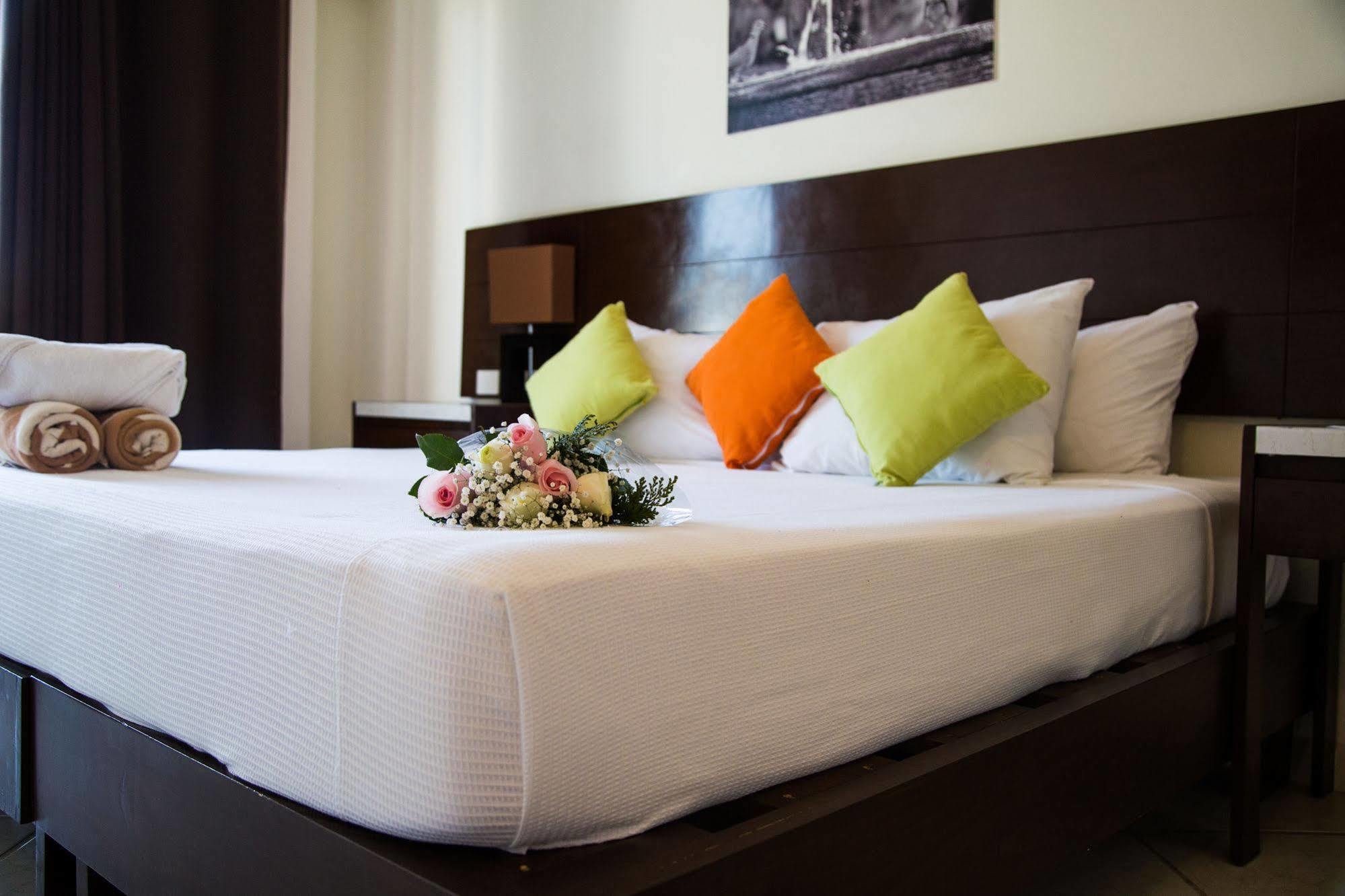 ลา กาเลเรีย โฮเต็ล บาย บูนิก Hotel ปลายาเดลการ์เมน ภายนอก รูปภาพ